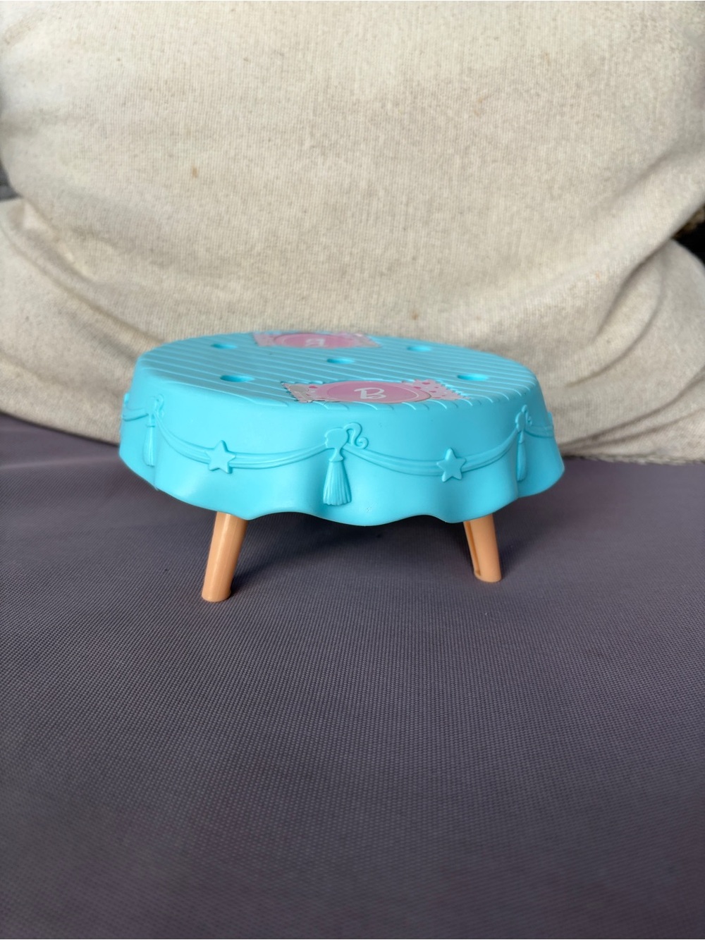 Barbie Turquoise table - Picture 4 of 7